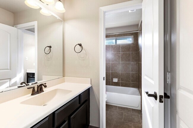 Building Photo - 24518 Ali Creek Ct