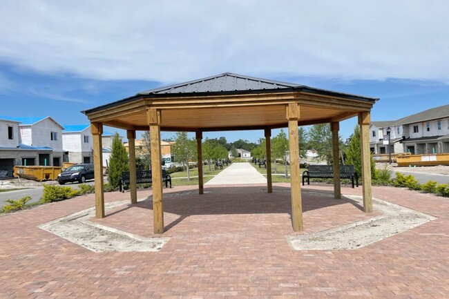 Gazebo with benches - 14799 Outfitter St