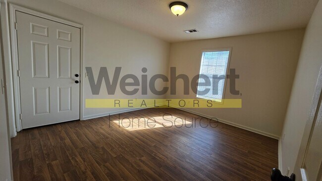 Building Photo - 317 S 12th St