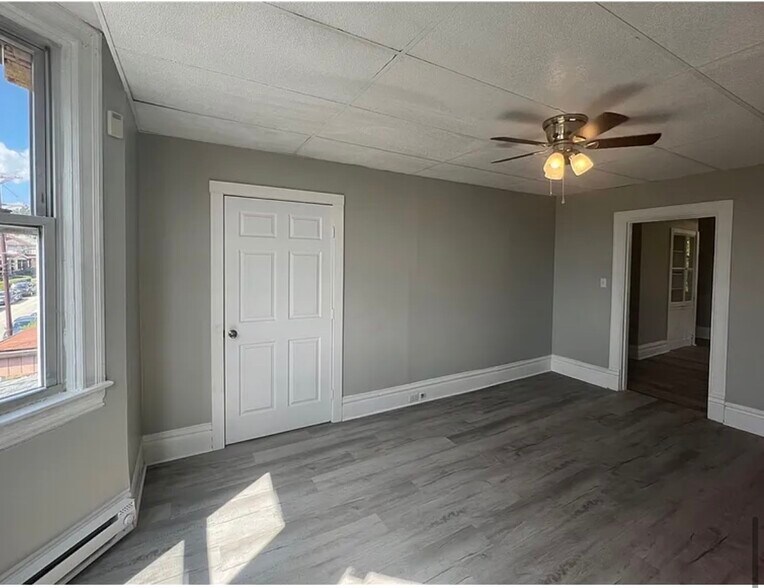 Building Photo - 1425 Methyl St