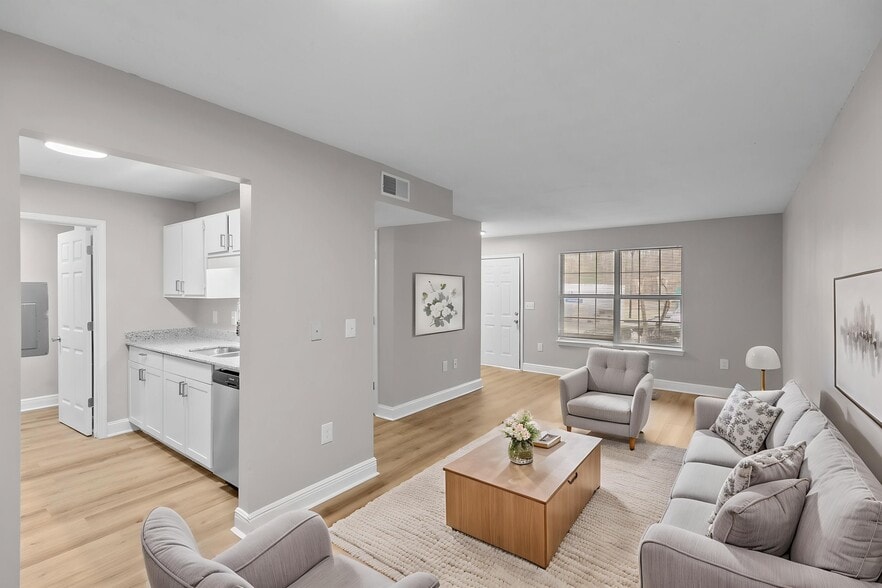 Building Photo - Pebble Creek Apartments