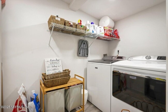 Building Photo - 3506 Claridge Rd E