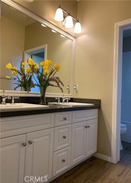 Building Photo - 81 Cipresso