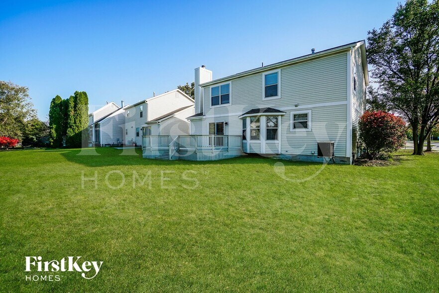 Building Photo - 5856 Oldenburgh Way