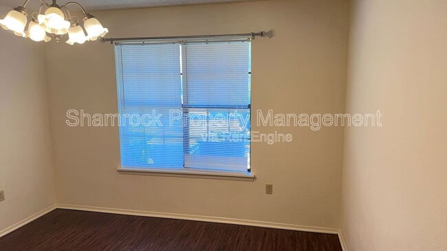 Building Photo - 908 Lancelot Cir