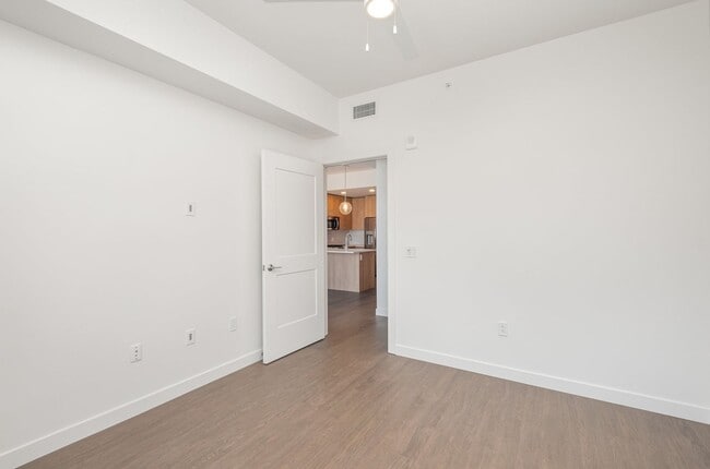 Building Photo - Luxury 1-Bedroom Condo in The Pullman – Do...