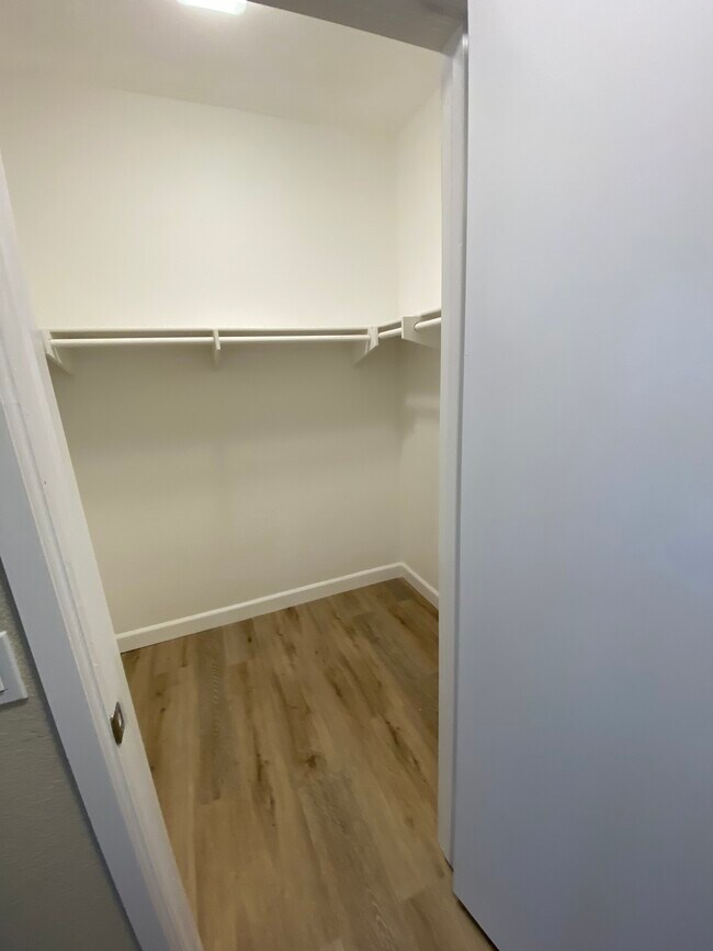 Master Bedroom Walk-In Closet - 4204 3rd Ave