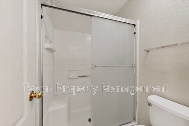 Building Photo - 5648 Valle Alegre Pl NW