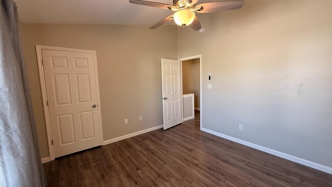 Building Photo - 262 Bradford Square