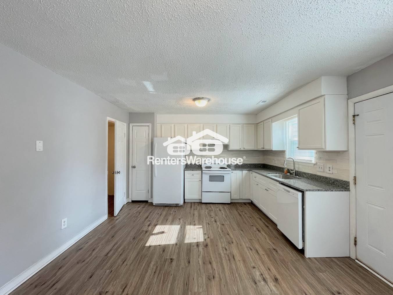 Building Photo - 4157 Holly Cove Dr