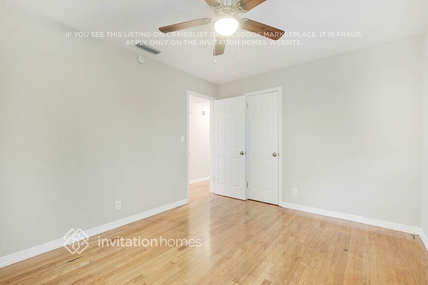 Building Photo - 2938 Charme Ct