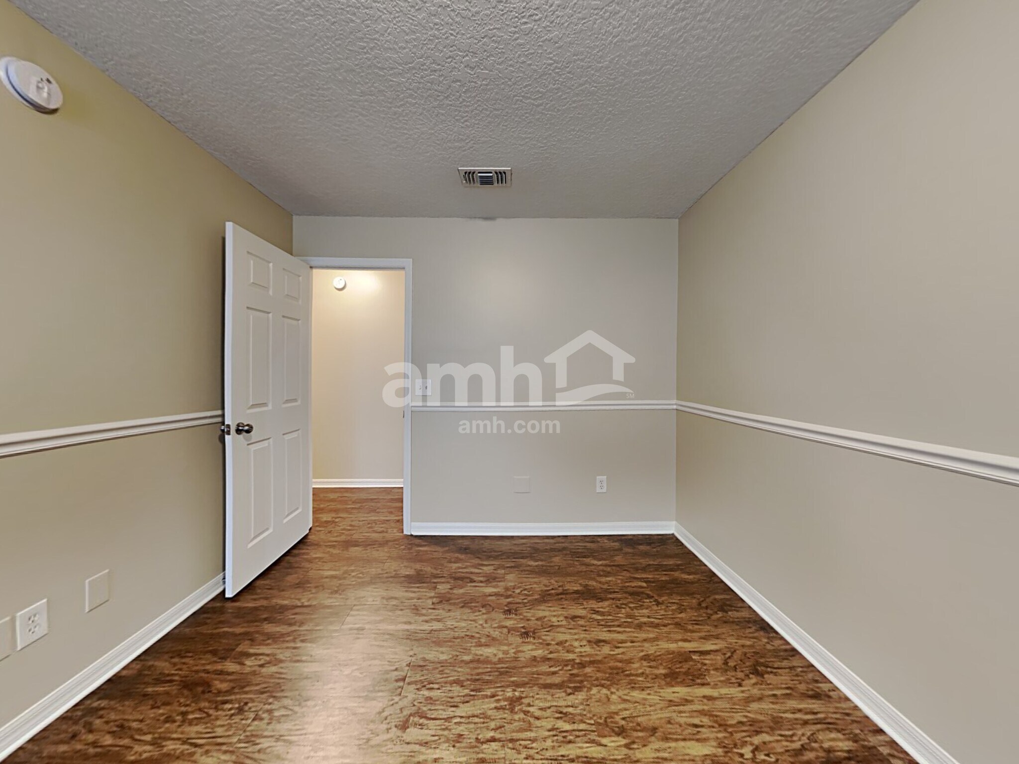 Building Photo - 10327 Wood Dove Way