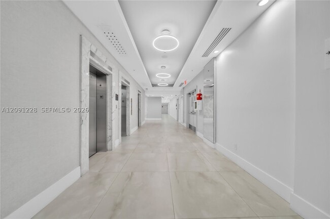 Building Photo - 3001 S Ocean Dr