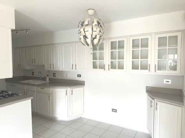 Building Photo - 1621 N Windsor Dr