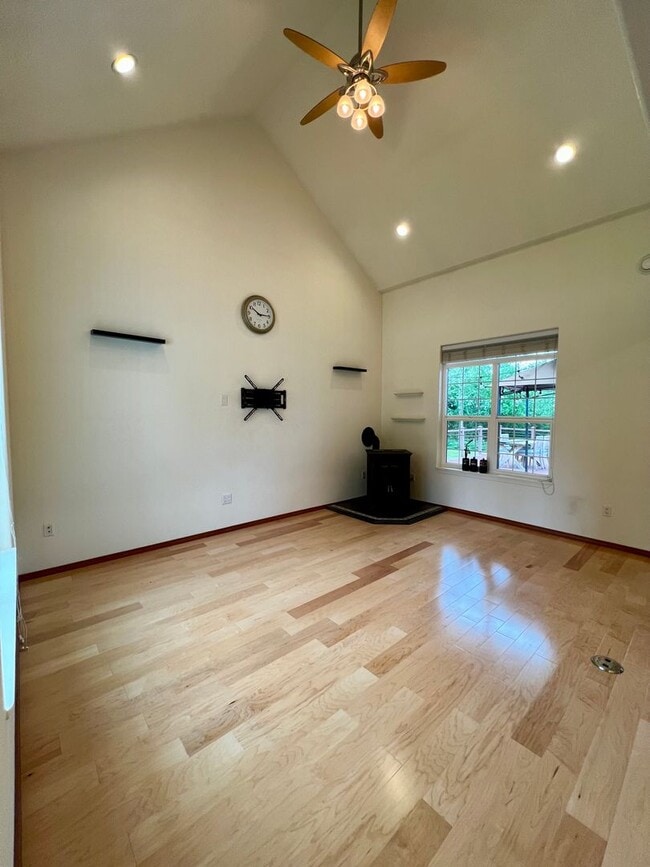 Building Photo - Stunning 3-Bedroom, 3-Bath Waterfront Home on the Chena River