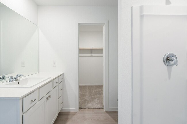 Building Photo - 6847 Flowering Ginger Ln