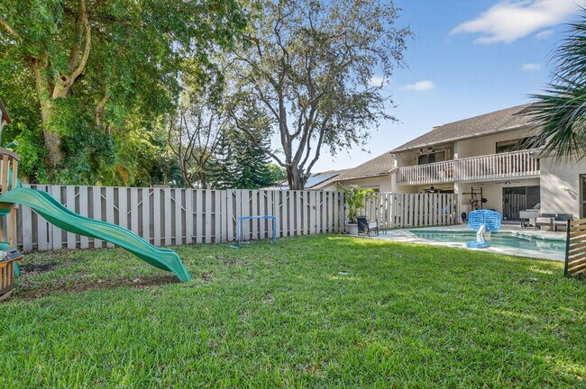 Building Photo - 372 Deer Creek Wildwood Ln E