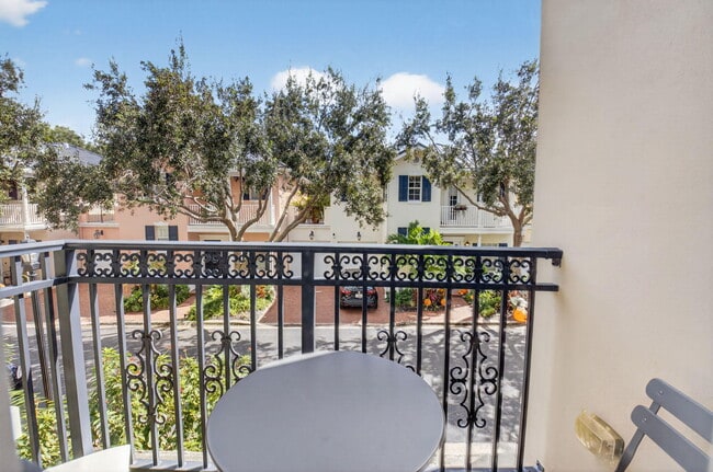 Building Photo - 1054 E Heritage Club Cir