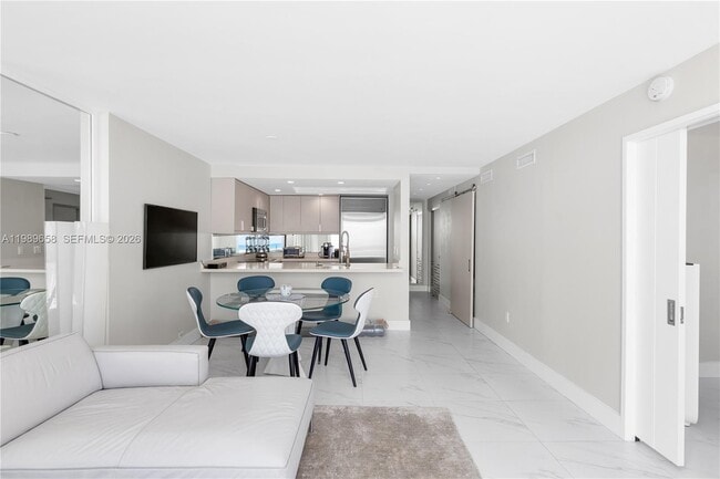 Building Photo - 401 Ocean Dr