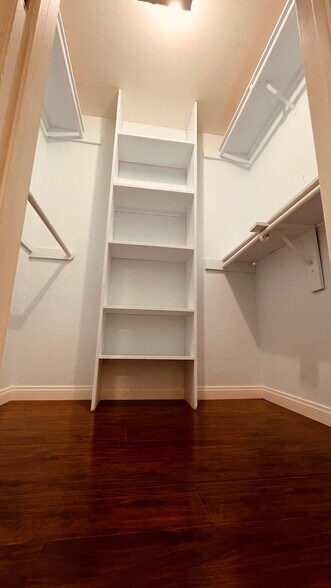 Well lit, large & spacious Walk in Closet - 515 N Jackson St