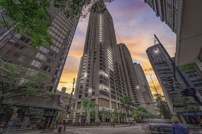 Building Photo - 400 E Ohio St