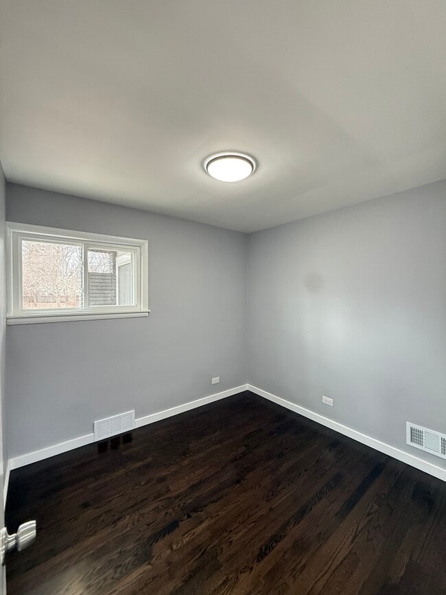 Building Photo - 18227 Center Ave