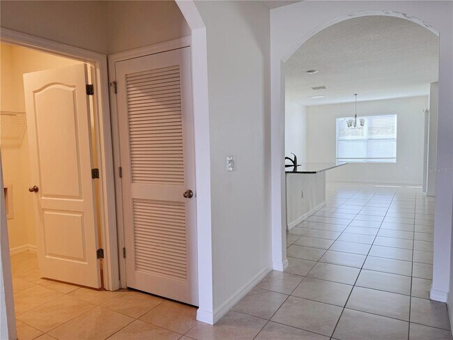 Building Photo - 1656 Bay Breeze Dr