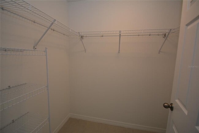 Building Photo - 14 Unimay Ct