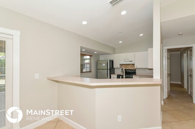 Building Photo - 2750 Trilby Ave