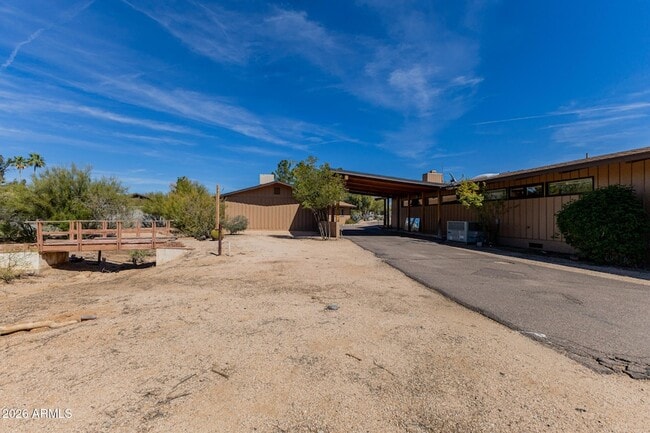 Building Photo - 6140 E Peak View Rd