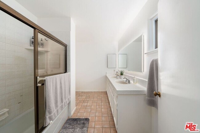 Building Photo - 22760 Chamera Ln