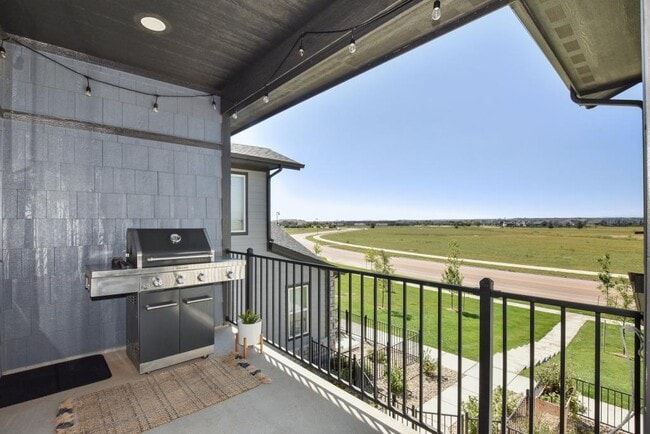 Building Photo - 6826 School House Dr