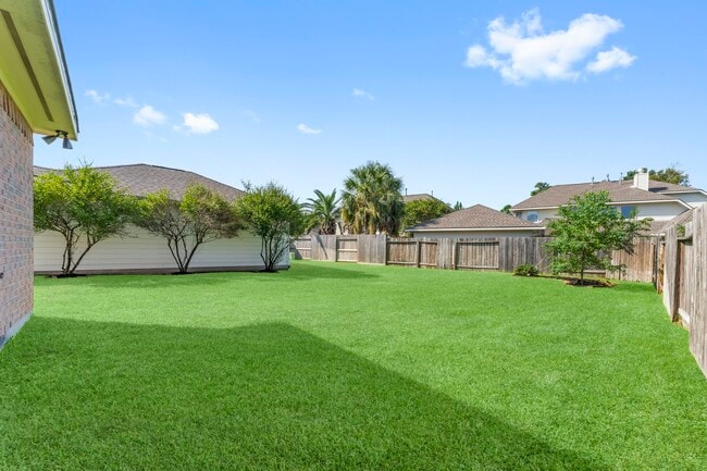 Building Photo - 6515 Pine Arrow Ct