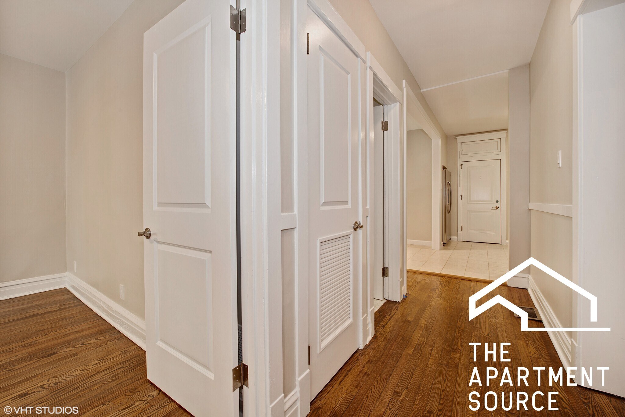 Building Photo - 1804 N Sheffield Ave