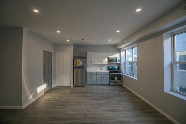 Building Photo - 214 Atlantic Ave