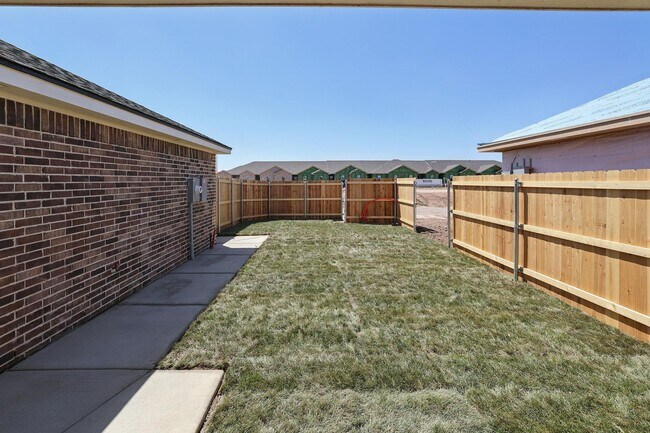 Building Photo - 8813 Oakleaf Ct