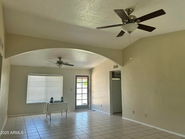 Building Photo - 3534 W Villa Rita Dr