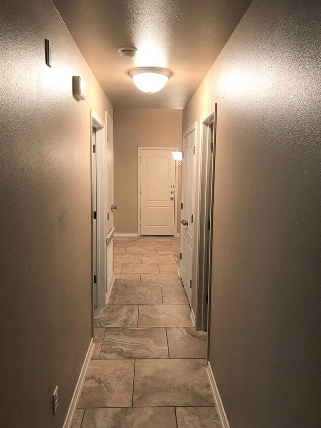 Building Photo - 2 Bedroom / 2 Bath Duplex off Clear Creek – Killeen, TX