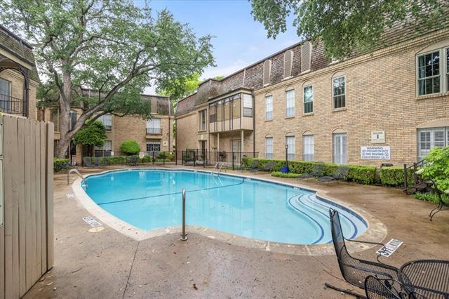 Building Photo - 4312 Bellaire Dr S