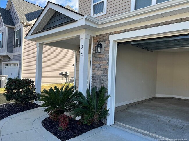 Building Photo - 312 Derby Ln