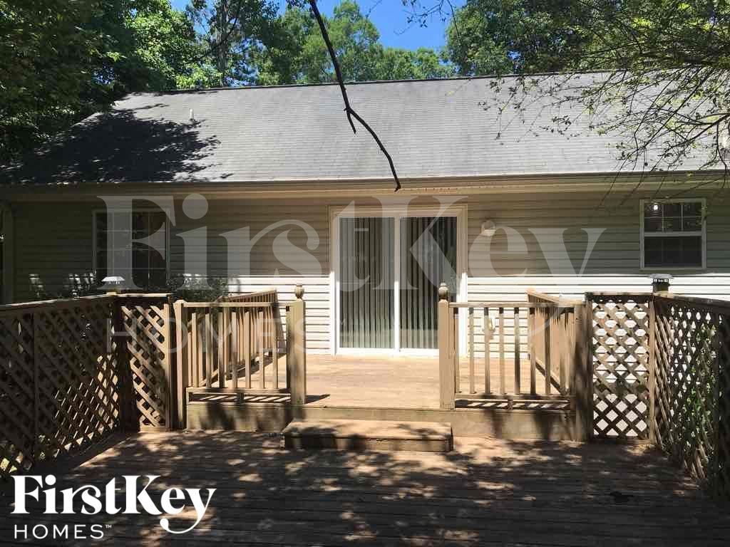 Building Photo - 5036 Balus Dr