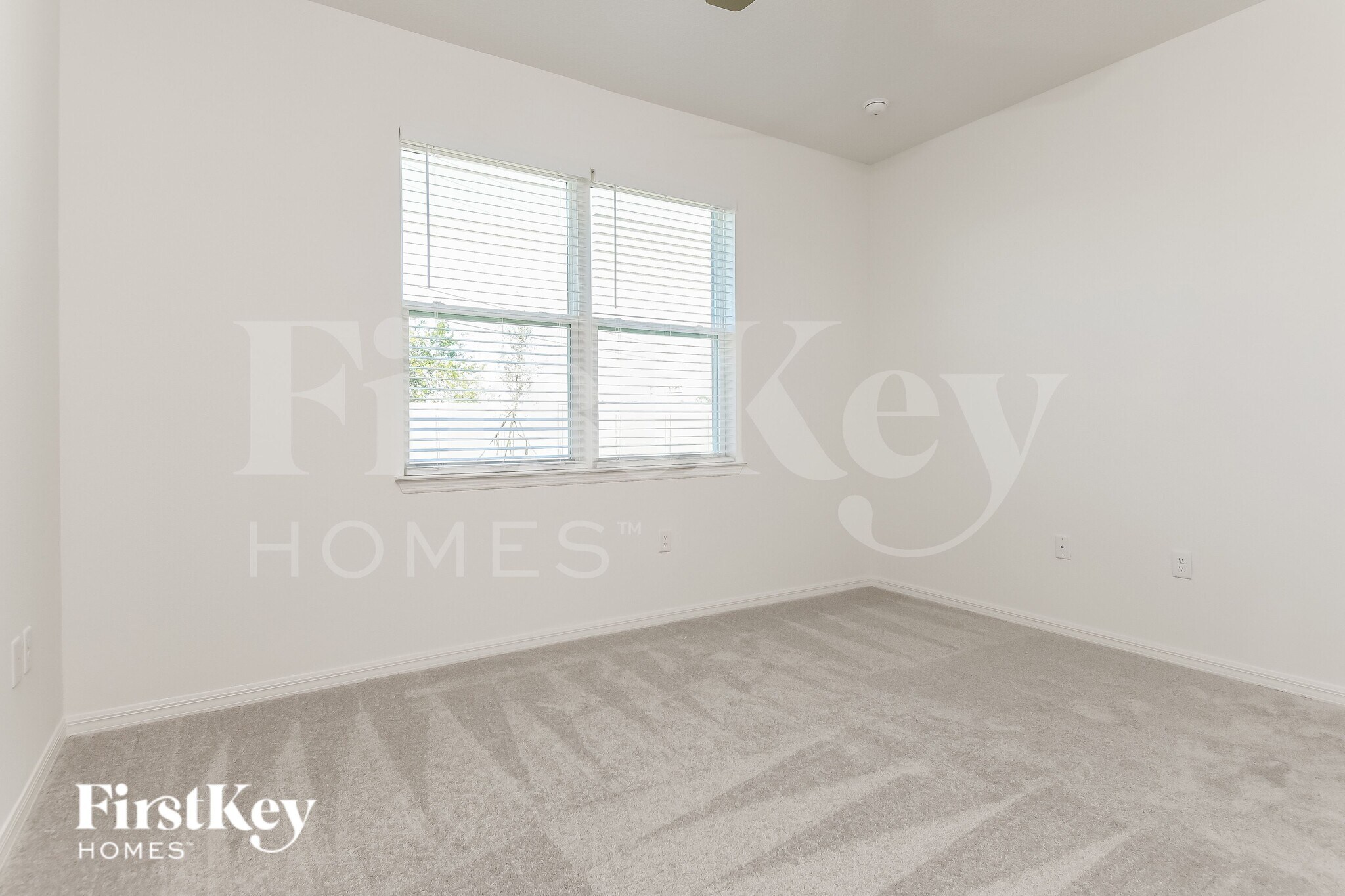 Building Photo - 1232 Spokane Pt