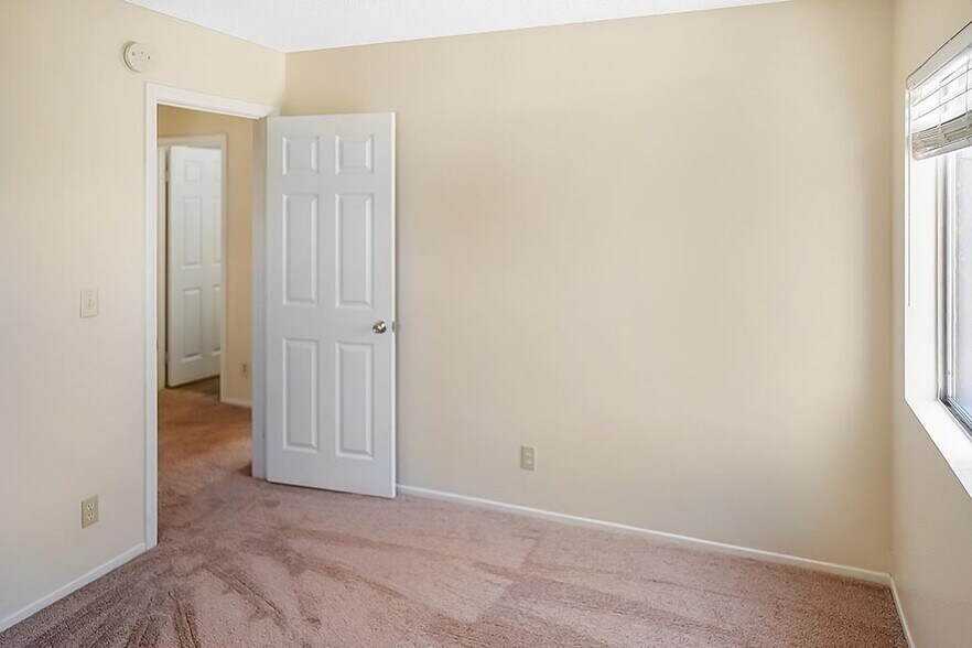 Building Photo - 1512 Siberian Ct