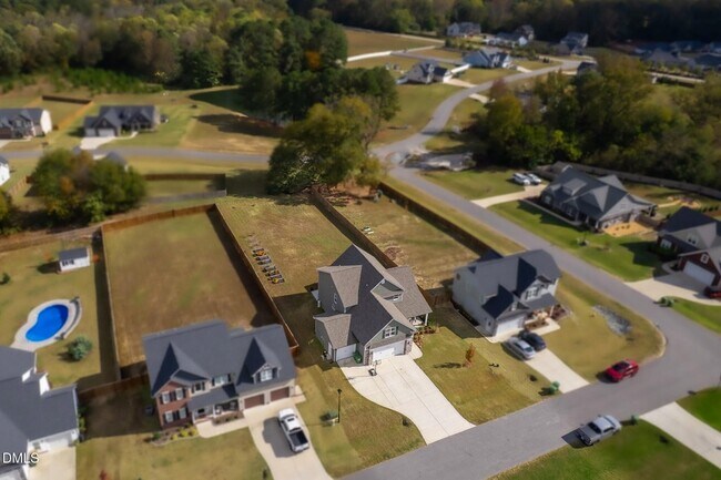 Building Photo - 26 Valleydale Dr