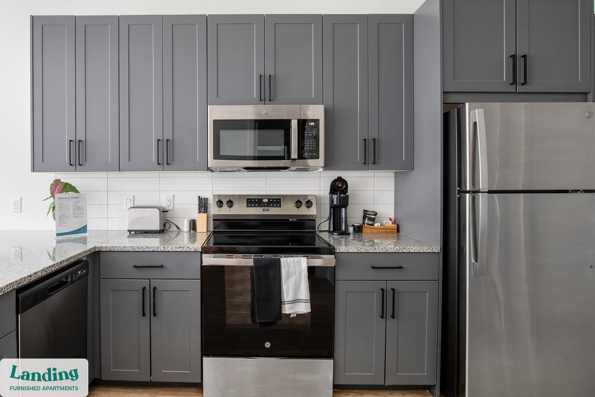 Building Photo - 650 E Sycamore St