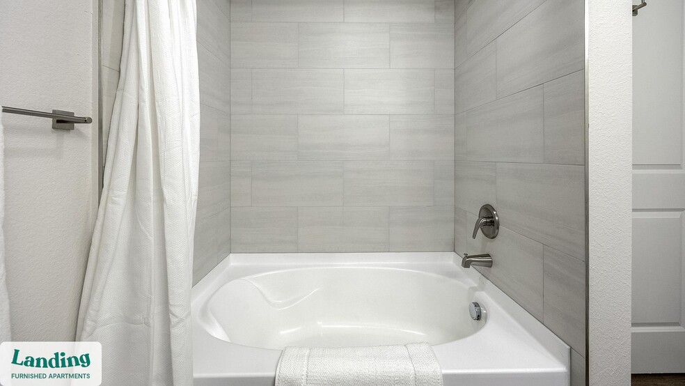 Building Photo - 7166 W Custer Ave