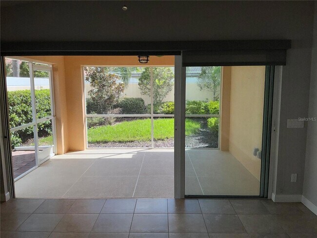 Building Photo - 11616 Garessio Ln