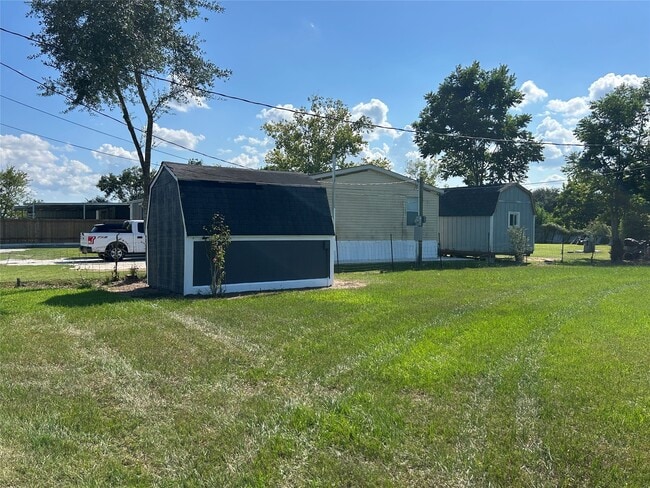 Building Photo - 4710 Dickey Ln