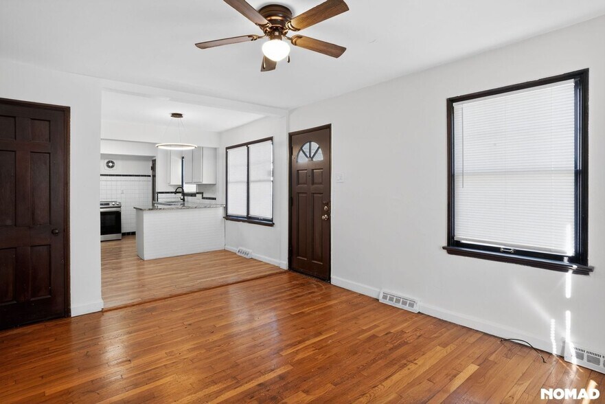 Building Photo - 7616 Stanwood Dr