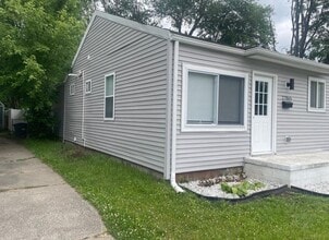 Building Photo - Completely Renovated 3-Bedroom Ranch with Modern Finishes & Spacious Open Kitchen